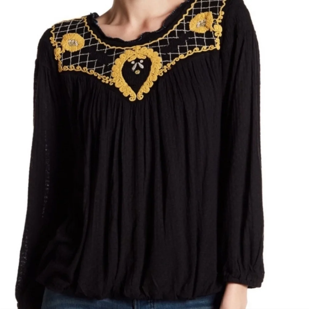 Free People Begonia Boho Peasant Embroidered Blouse Size Large